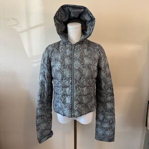 Radley Cropped Puffer Jacket Hood Snakeskin Print Size Medium
